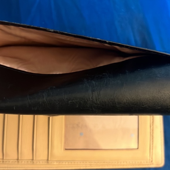 Kate Spade wallet - Picture 4 of 4